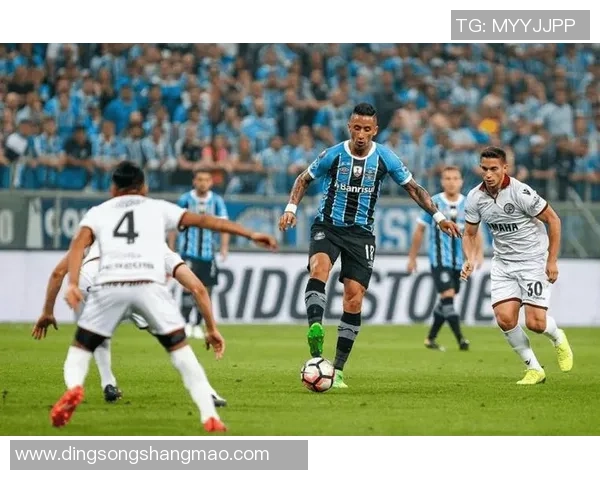 波托西国民与弗鲁米嫩塞的激烈对决揭示足球魅力与团队精神的完美结合